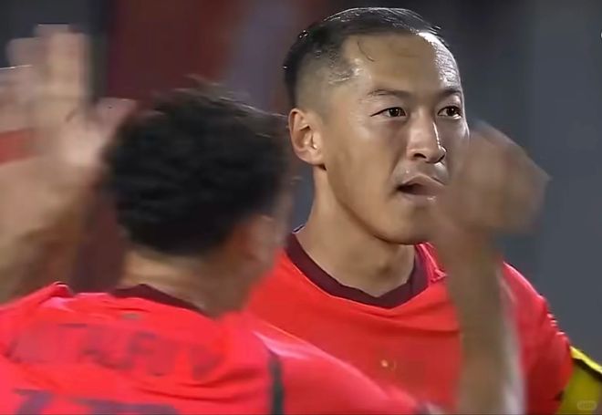 中国足球全面崛起！中国队亚运会开门红，2-1胜朝鲜，亚冠两连胜